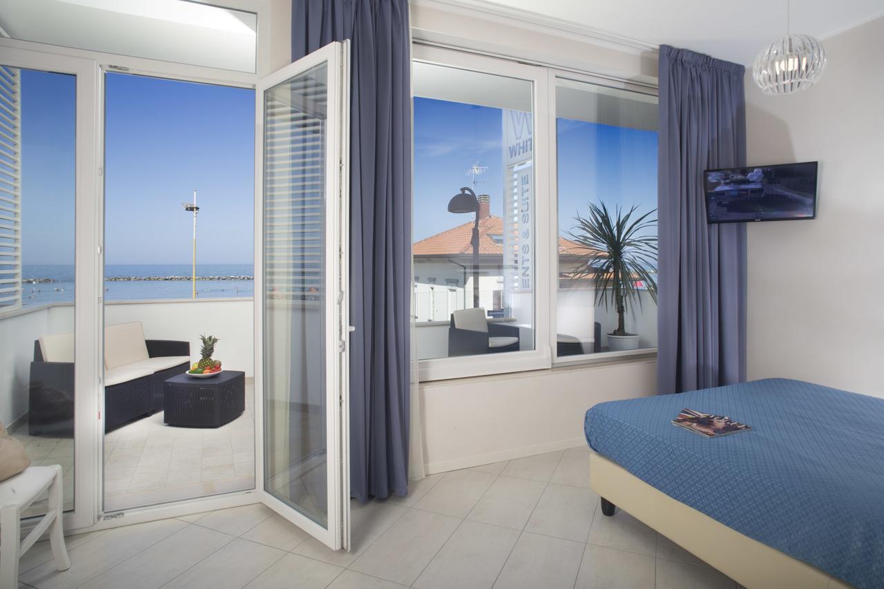 White Suite & Apartments Bellaria-Igea Marina Exteriör bild