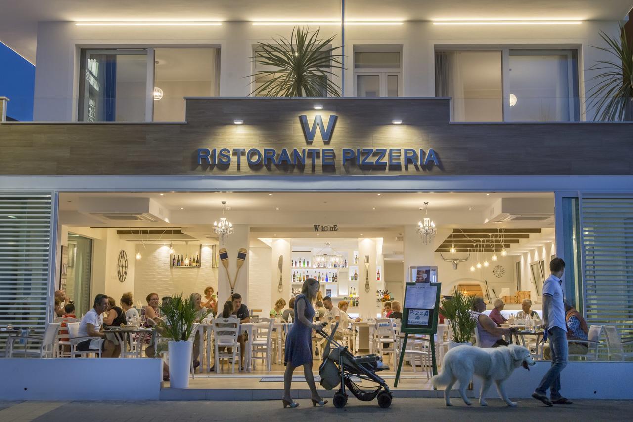 White Suite & Apartments Bellaria-Igea Marina Exteriör bild