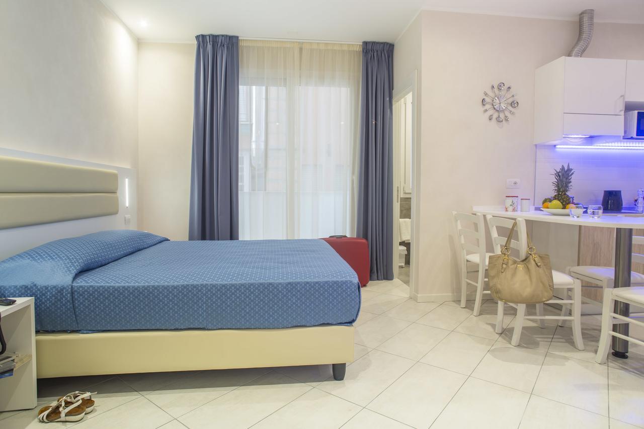 White Suite & Apartments Bellaria-Igea Marina Exteriör bild