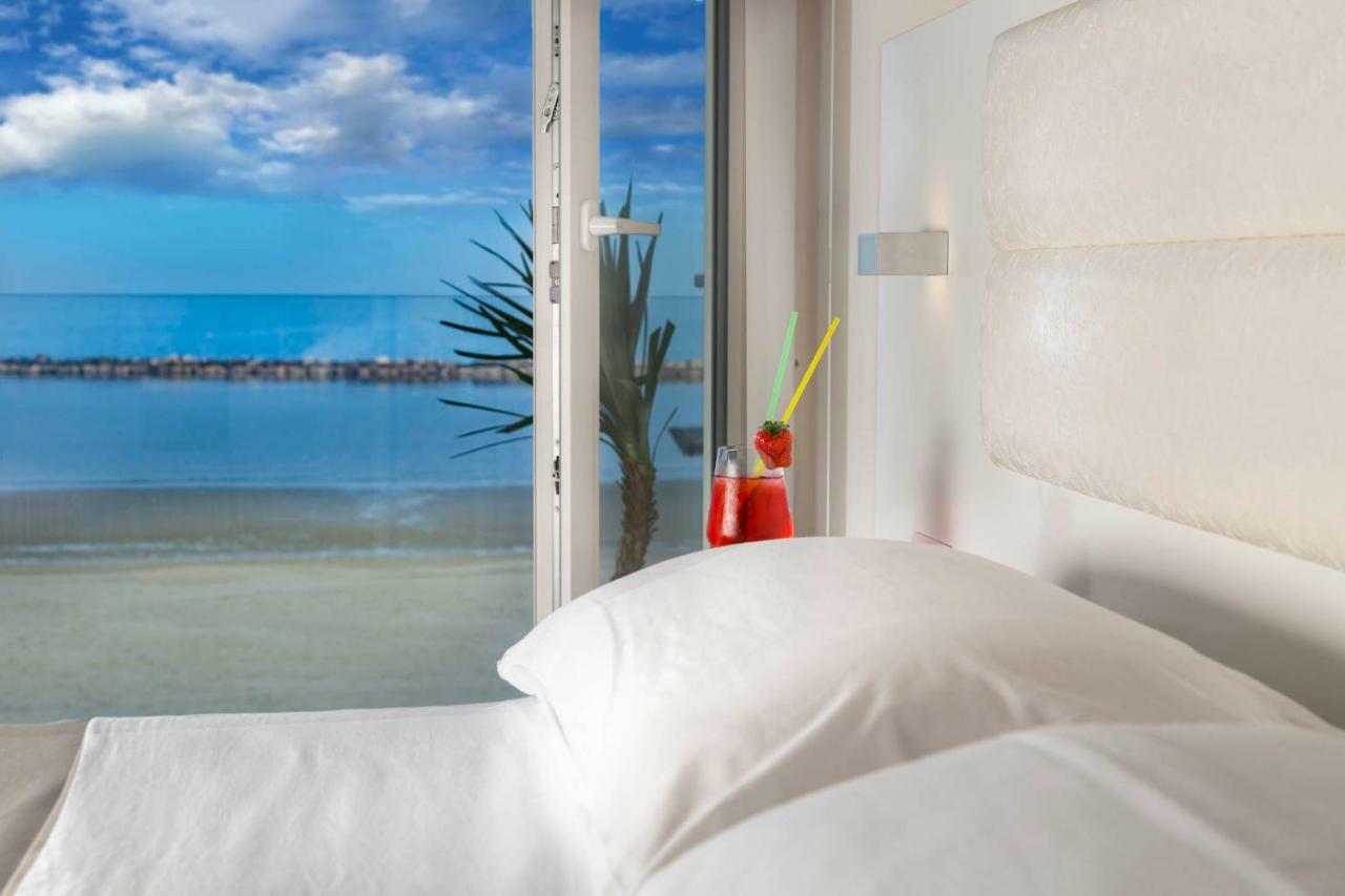 White Suite & Apartments Bellaria-Igea Marina Exteriör bild